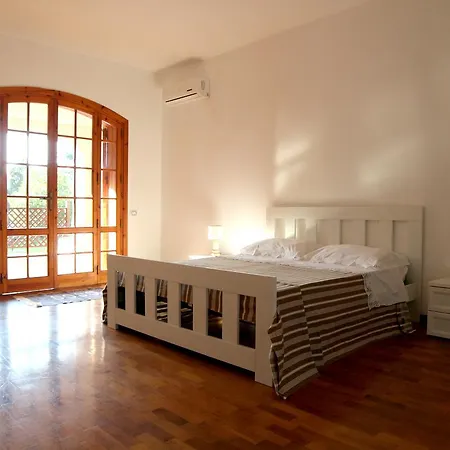 Bed & Breakfast Li Mari 3*